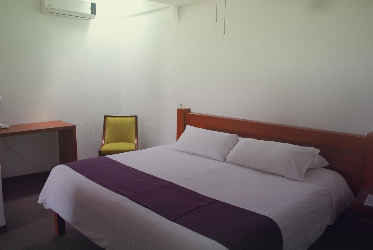 Hotel Campestre Inn León Esterno foto