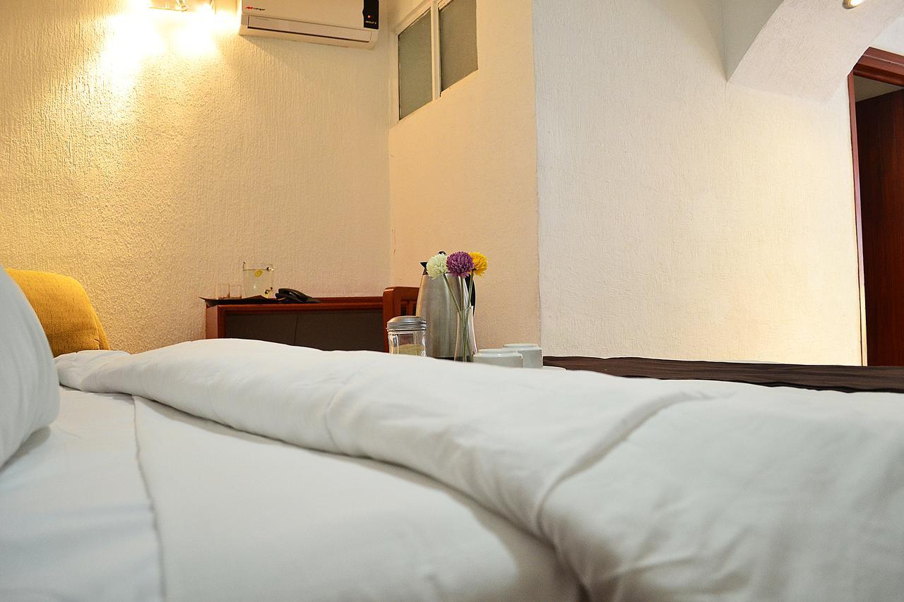 Hotel Campestre Inn León Esterno foto