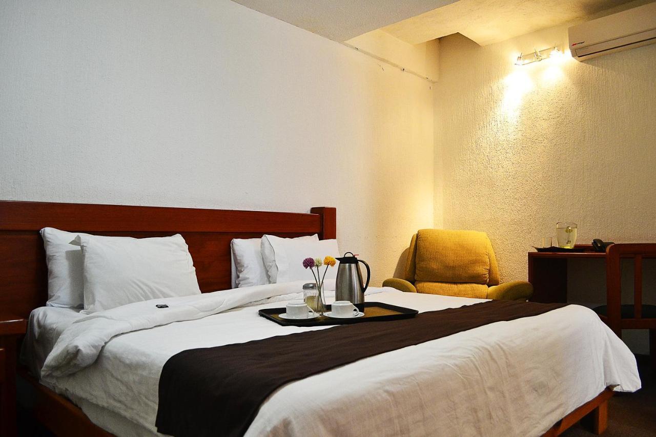 Hotel Campestre Inn León Esterno foto